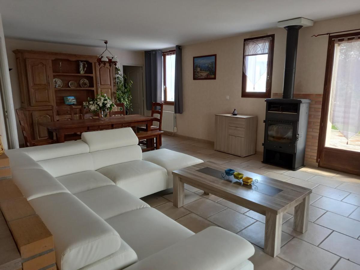 Villa La Campagne à Saint-Pardoux-le-Neuf Extérieur photo